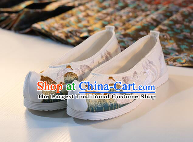 China Handmade Shoes White Cloth Nine Tail Fox Pattern Shoes Traditional Hanfu Shoes Ancient Childe Shoes
