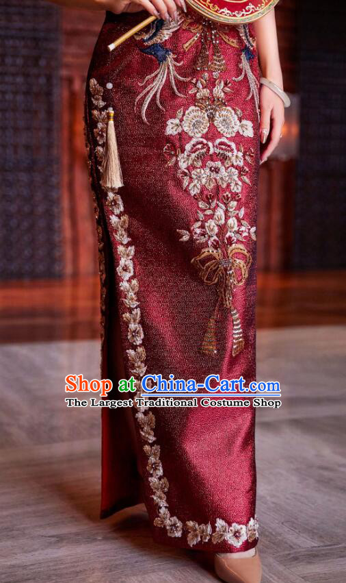 China Elegant Mandarin Dress Woman Embroidered Shinning Qipao Traditional Wedding Cheongsam