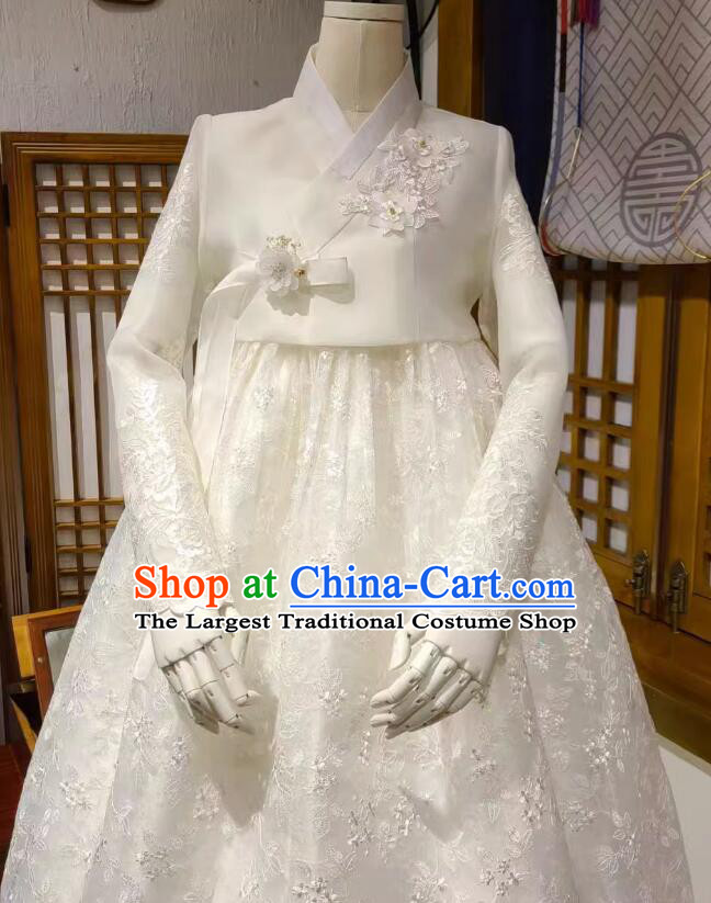 Korean Bride Fashion Embroidered White Hanbok Celebration Costume Traditional Wedding Dress
