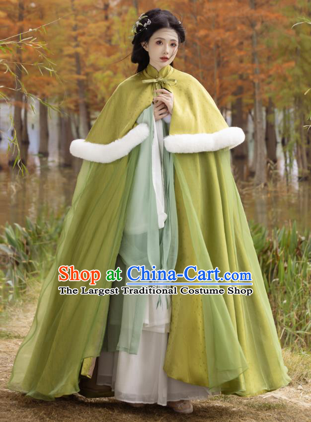 China Song Dynasty Princess Green Cloak Traditional Winter Hanfu Ancient Young Woman Long Mantle