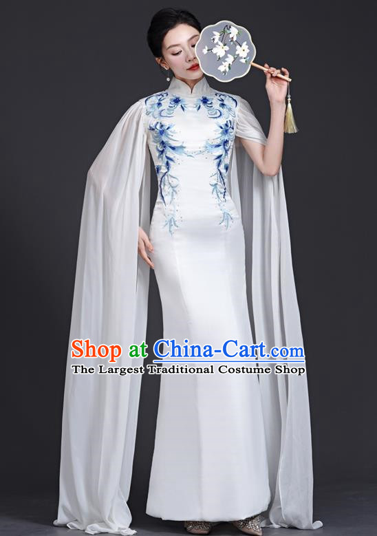 Top Stage Catwalk Costumes Long Guzheng Water Sleeve Dance Blue And White Porcelain Cheongsam Chinese Style White Dress Embroidery