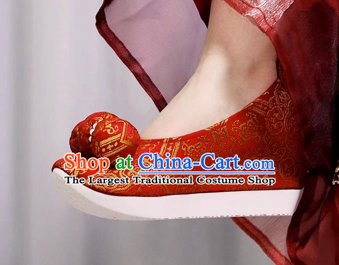 Red Hanfu Shoes Women Original Ancient Style Inner Heightening Round Toe Soft Soled Shoes Ming System Horse Face Climbing Cloud Shoes