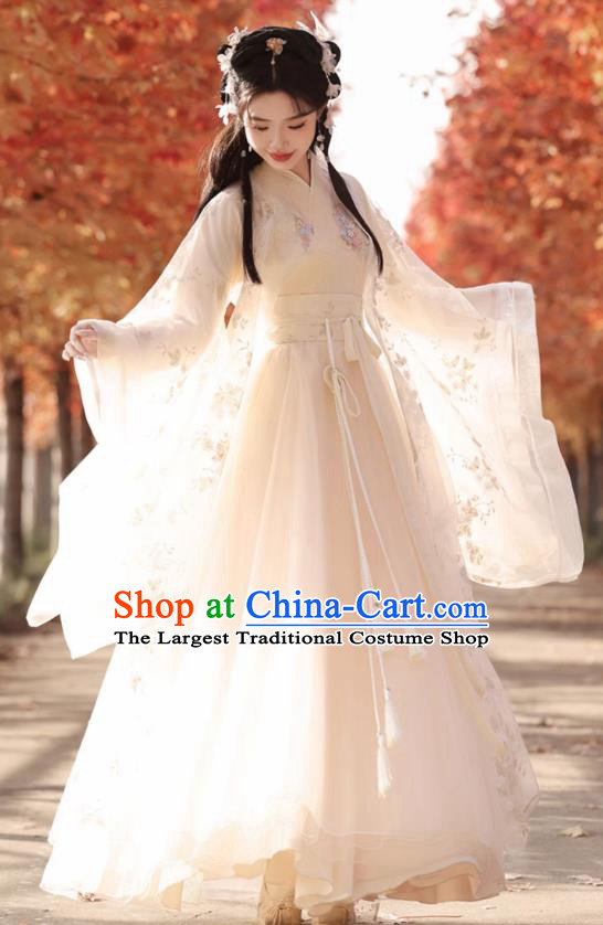 China Ancient Palace Princess Clothing Traditional Champagne Hanfu Dress Jin Dynasty Young Woman Costumes