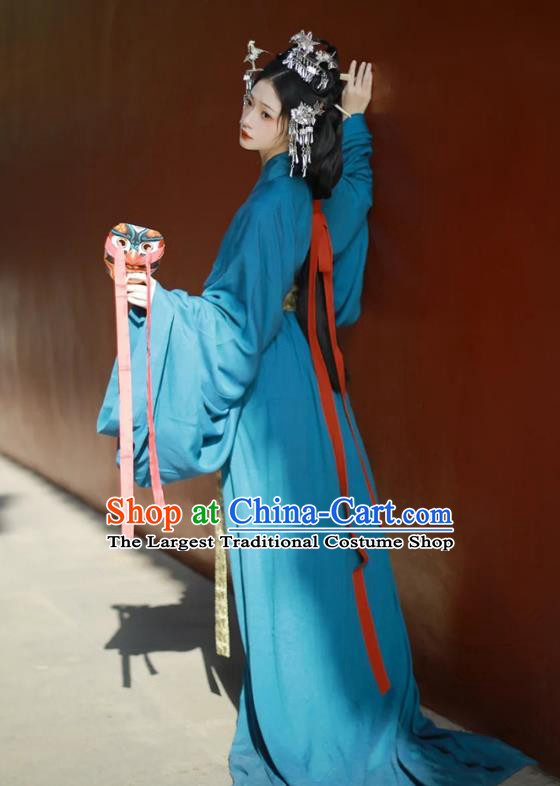 China Traditional Hanfu Blue Robe Warring States Time Palace Lady Clothing Ancient Court Woman Costumes