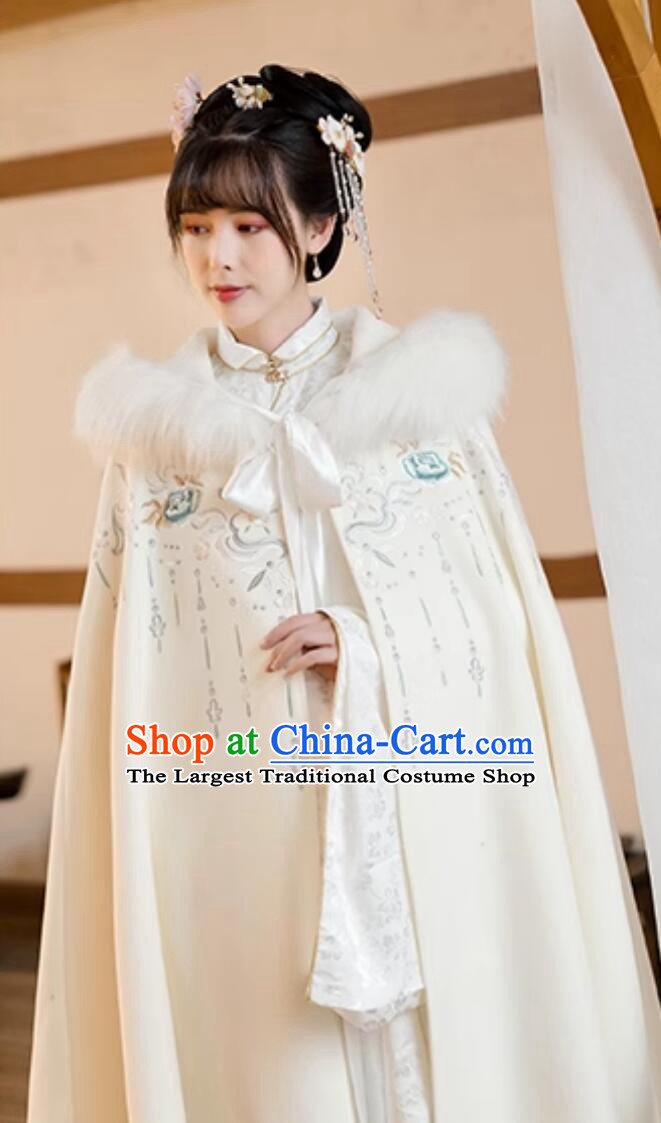 Ancient Chinese Princess Costume Winter Warm Mantle Traditional Ming Dynasty Embroidered White Cloak for Women