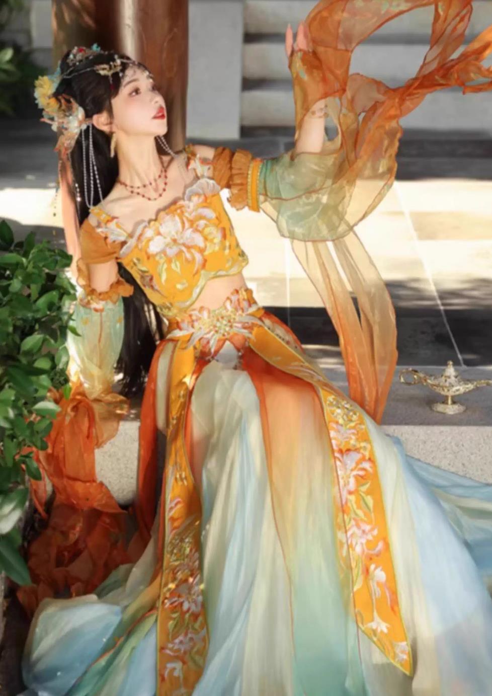 Mystical Enchantress Performance Costume Embroidery Chinese Ethnic Princess Yellow Dress