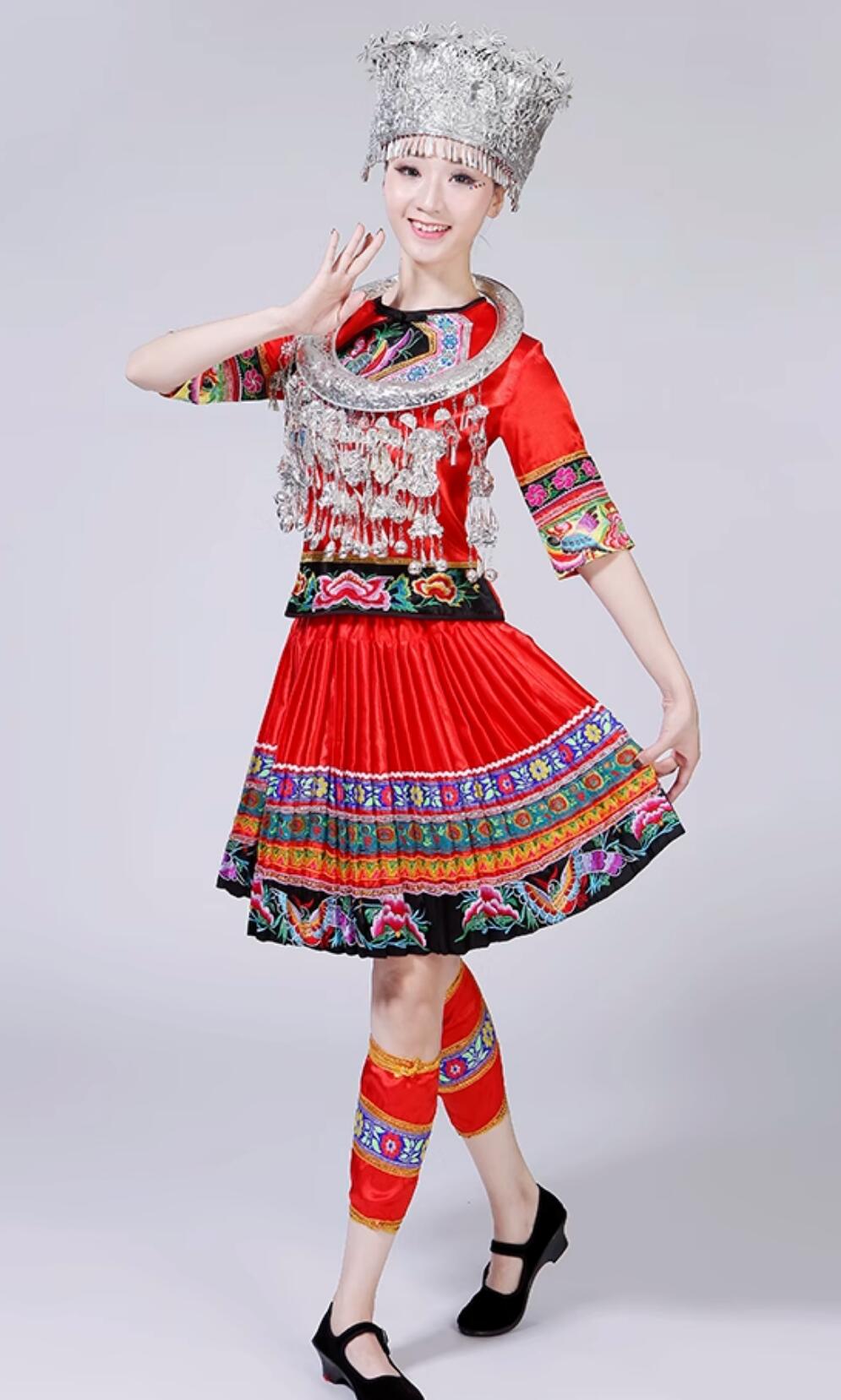 Chinese Ethnic Woman Costume Traditional Tujia Nationality Dance Red Outfit Tujia Minority Blouse and Pleated Skirt Complete Set