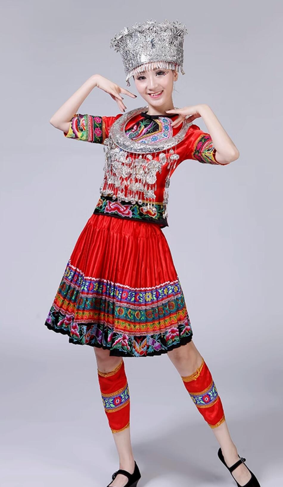 Chinese Ethnic Woman Costume Traditional Tujia Nationality Dance Red Outfit Tujia Minority Blouse and Pleated Skirt Complete Set