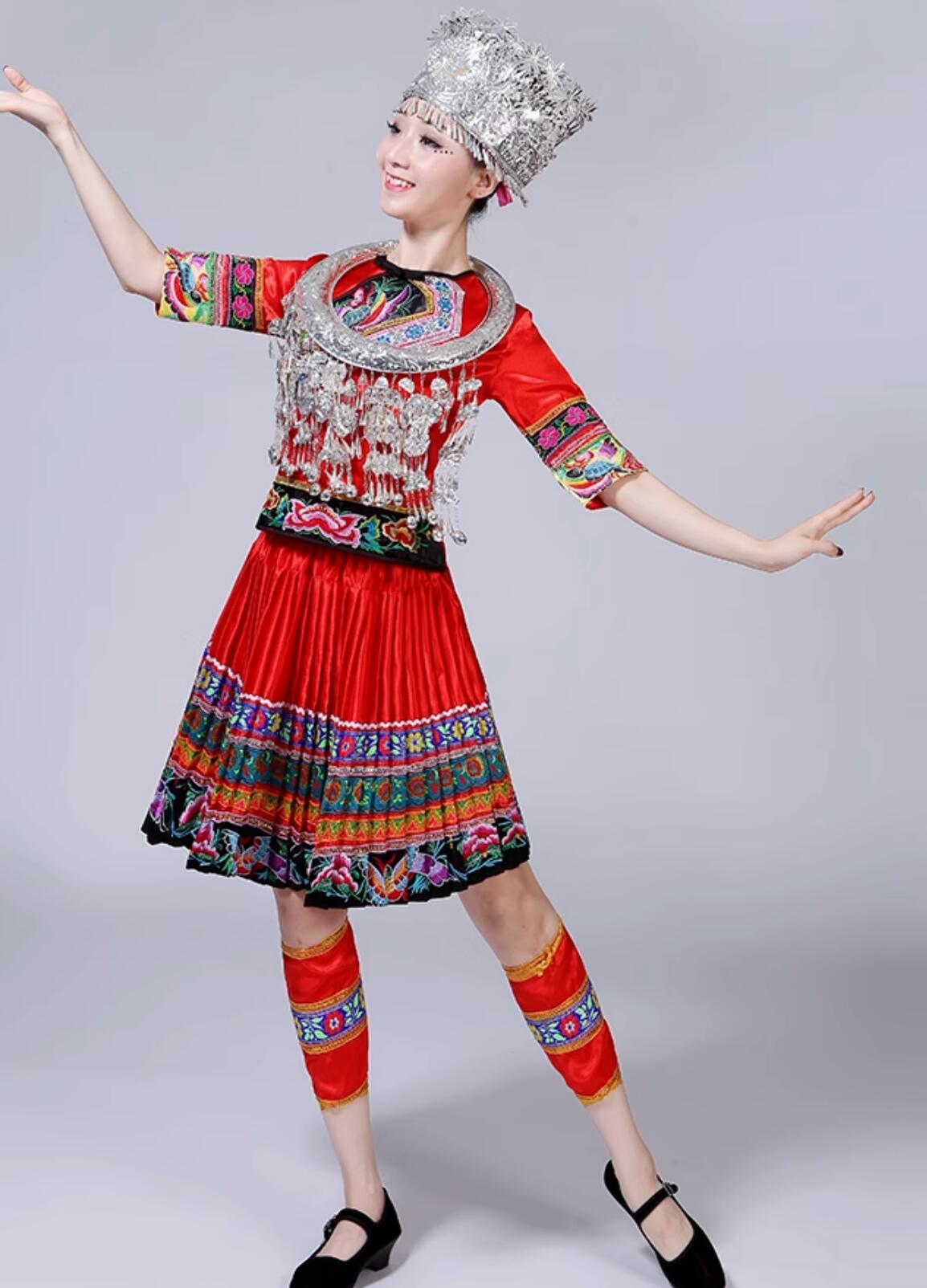 Chinese Ethnic Woman Costume Traditional Tujia Nationality Dance Red Outfit Tujia Minority Blouse and Pleated Skirt Complete Set