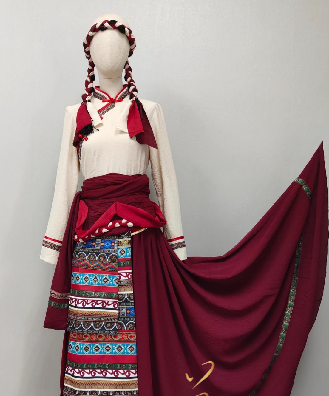 Tibetan Ethnic Women Clothing Chinese Zang Minority Costume Singing Folk Song To The Party Dance Stage Performance Outfit