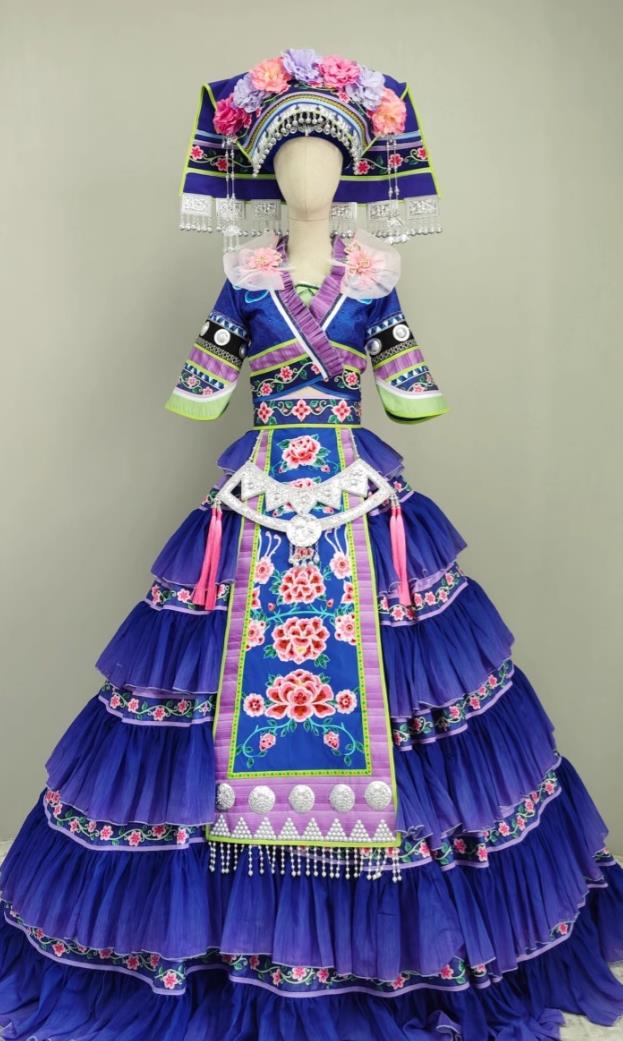 Guangxi March Third Festival Zhuang Ethnic Costume Chinese Minority Fashion Show Attire Women Blue Dress