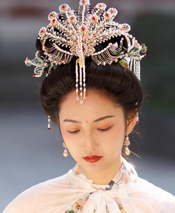Golden Phoenix Coronet Twelve Tail Phoenix Crown Chinese Wedding Hairpin Pearl Phoenix Hanfu Hair Ornament