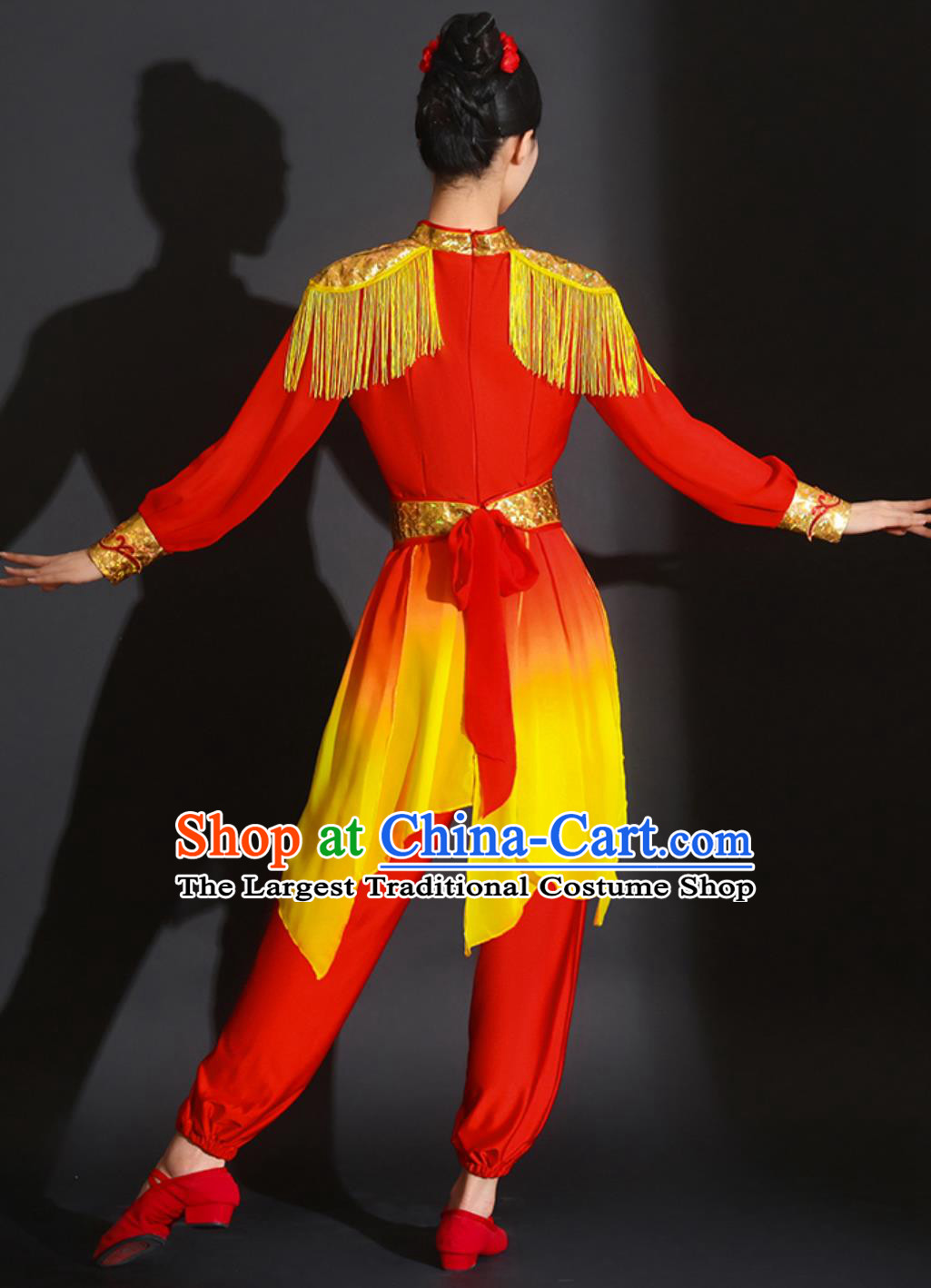 Chinese Drum Performance Red Outfit Majestic Percussion Team Festive Costume