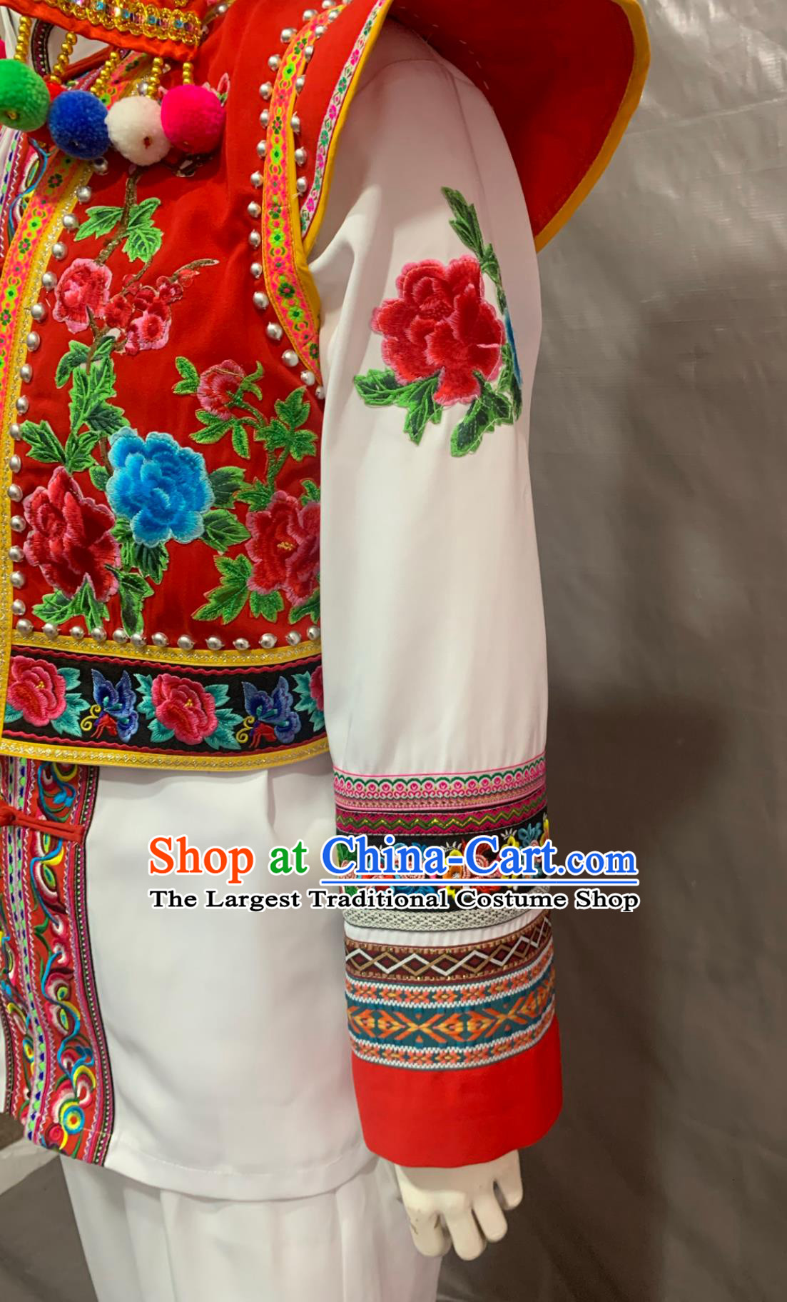 Chinese Ethnic Minority Bai Nationality Costume Dali Yunnan Embroidered Wedding Groom Performance Attire For Men