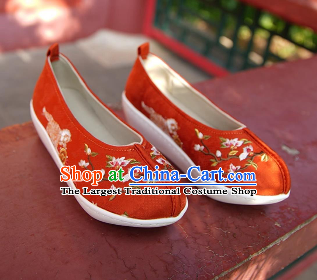 Ming Dynasty Dengyun Shoes Women Hanfu Shoes Red Embroidered Chinese Shoes