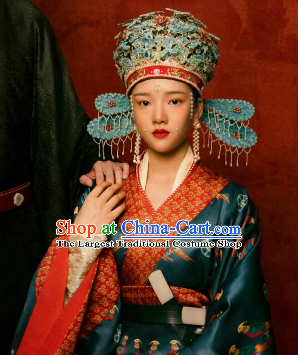 Jewelries and Traditional Crafts