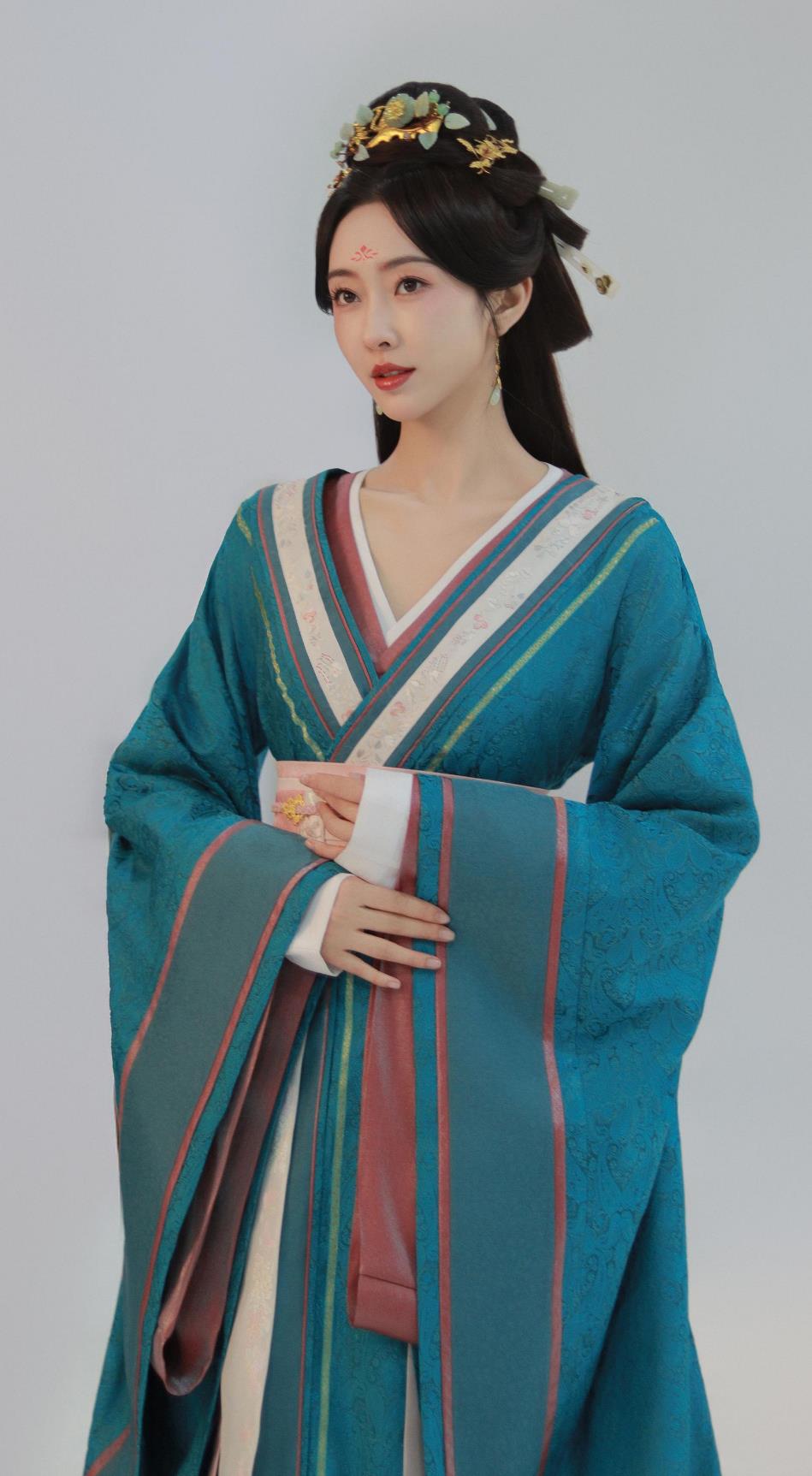 Chinese Warring States Time Young Lady Clothing TV Series The Prisoner Of Beauty Su E Huang Costume Blue Traditional Hanfu Dress
