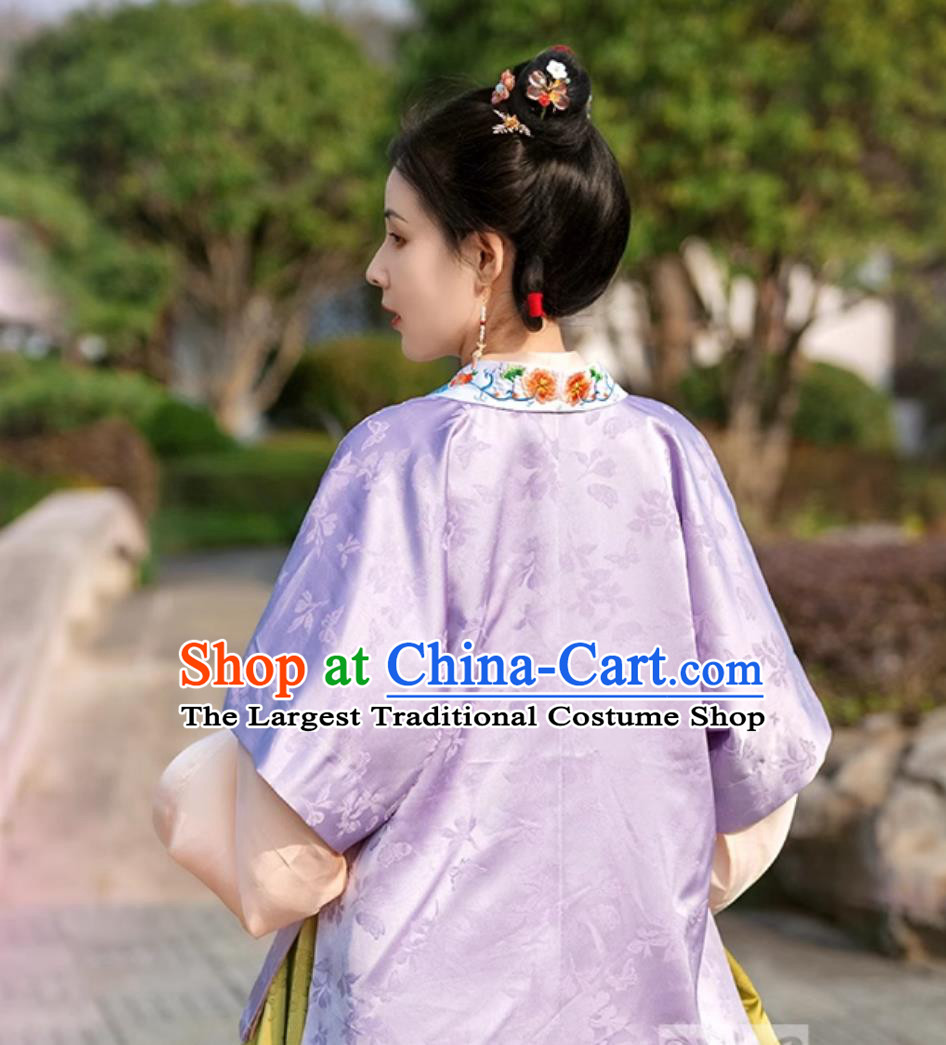 Traditional Chinese Hanfu Song Dynasty Woman Cross Collar Shirt Beizi Chest Wrap and Skirt Complete Set