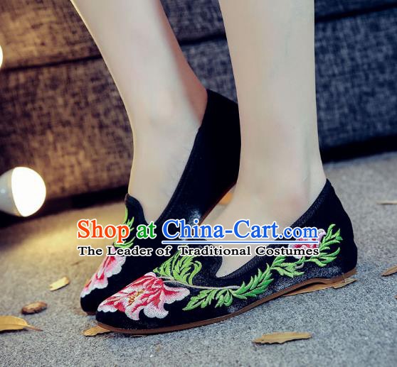 Traditional Chinese National Hanfu Embroidery Peony Shoes, China Princess Black Embroidered Shoes for Women