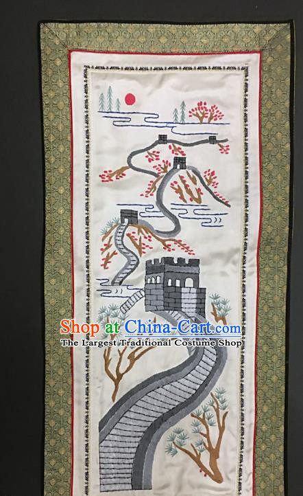 Chinese National Embroidered Grey Great Wall Paintings Traditional Handmade Embroidery Craft Decorative White Silk Picture