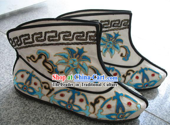 Chinese Ancient Hand Made and Embroidered Thin Sole Shoes