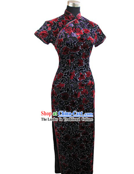 Chinese Traditional Flowery Long Cheongsam