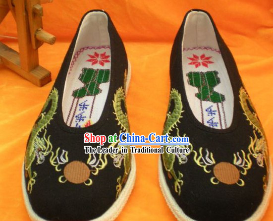 Old Beijing Embroidered Dragon Cloth Shoes