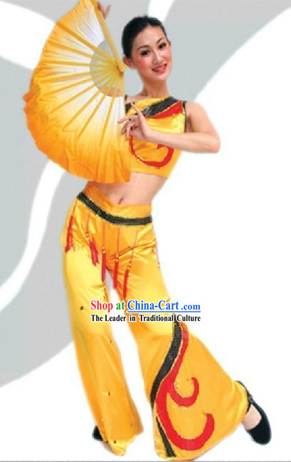 Traditional Chinese Fan Dance Costume