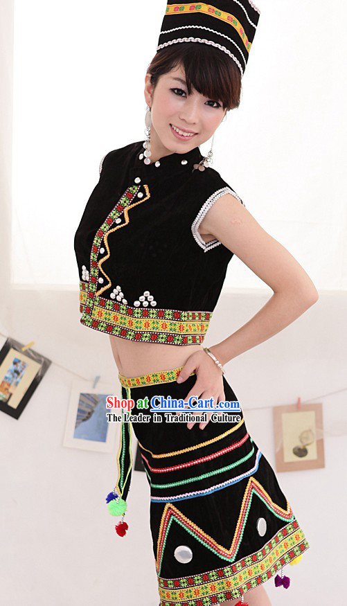 China Wa Minority Costume and Hat