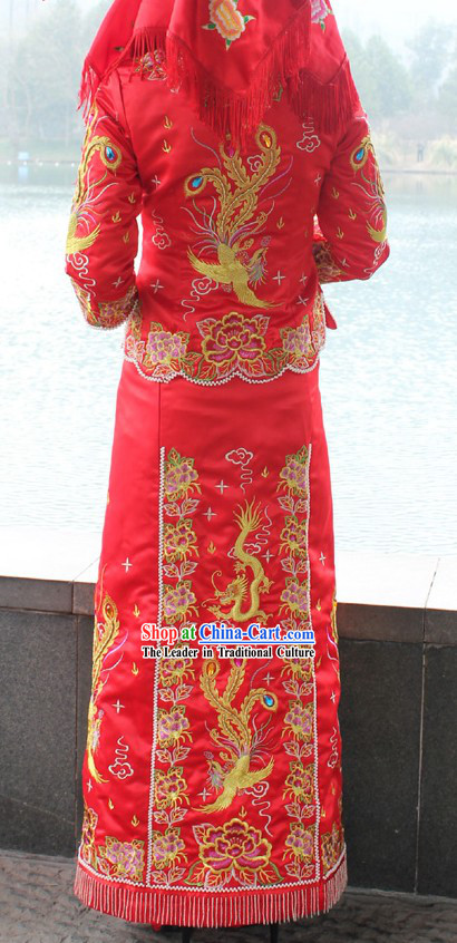 Classic Xiao Feng Xian Long Feng Gua Wedding Dress