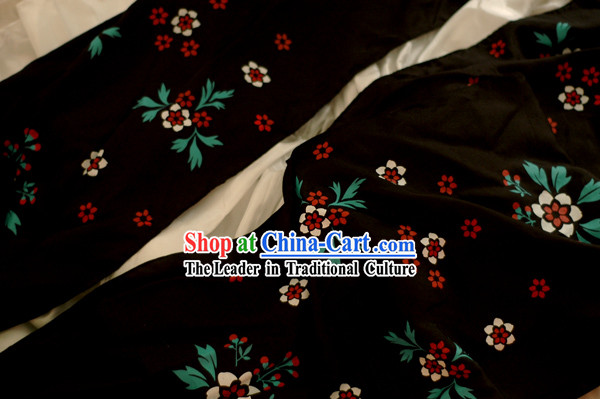 Ancient Chinese Silk Cape to Go with Hanfu