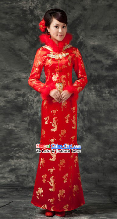 Traditional Chinese Red Wedding Ceremony Clothes for Brides