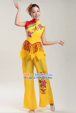 Yellow Chinese Spring Festival Dance Costumes for Women