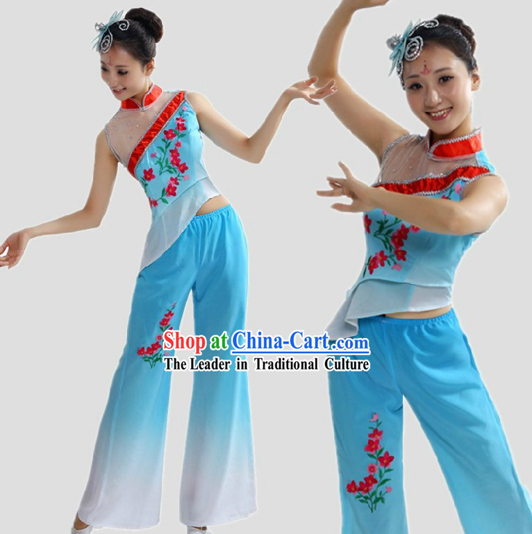Chinese Classical Yangge Fan Dance Costume and Headpiece for Women