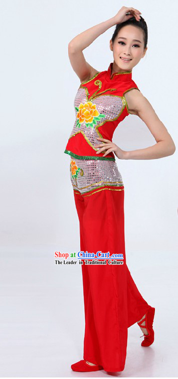 Traditional Chinese Red Yangge Dance Costumes