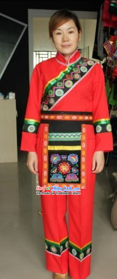 Ethnic Zhuang Female Clothing Complete Set