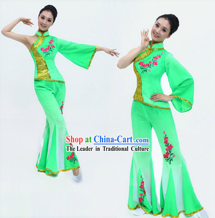 Chinese Classical Wide Bottom Trousers and Plum Blossom Top Dance Costumes