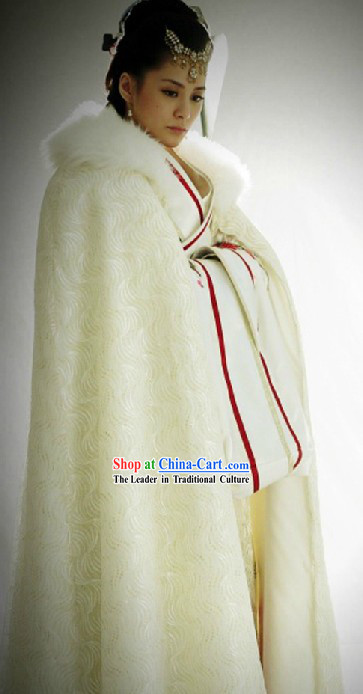 Ancient Chinese Winter White Cape
