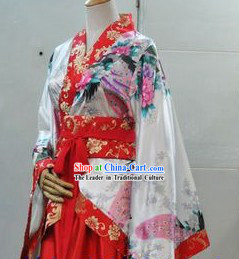 Ancient Chinese Style Red Peacock Hanfu Clothing for Ladies