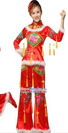 Traditional Chinese New Year Celebration Red Dance Costumes for Ladies