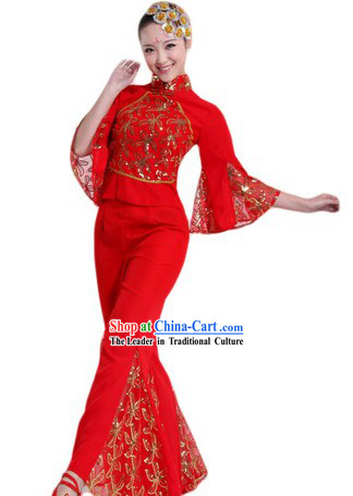 Traditional Chinese Red Yangge Dance Costumes and Headpiece for Ladies