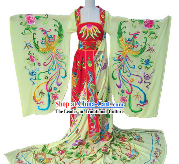 Traditional Chinese Embroidered Phoenix Long Trail Wedding Dress for Bride