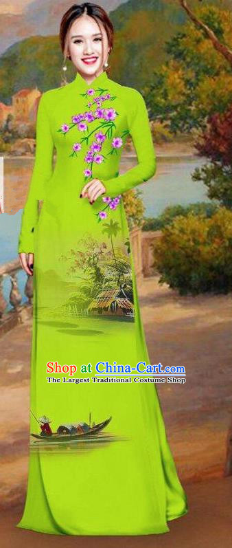 Traditional Chinese Green Cheongsam for Women