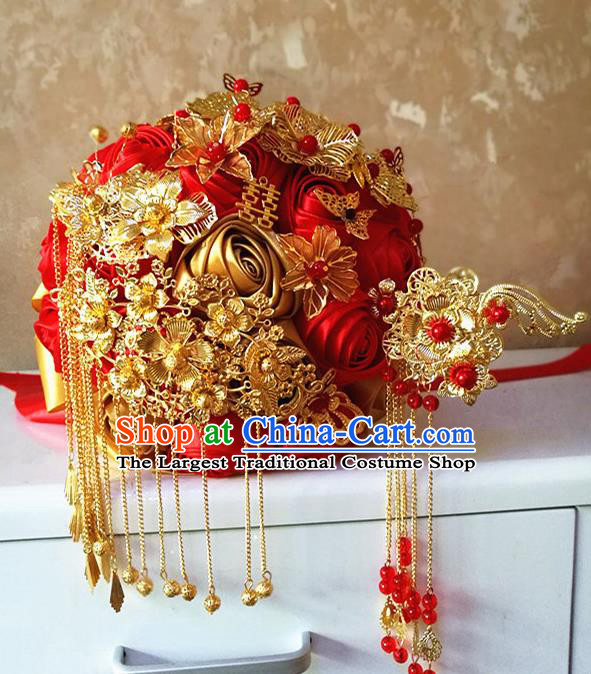 Chinese Traditional Wedding Bridal Bouquet Red Rose Flowers Bunch for Women