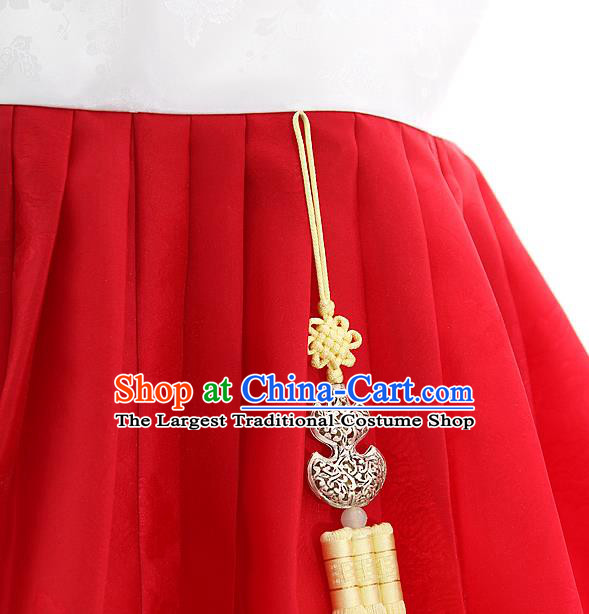Korean Bride Mother Beige Blouse and Red Dress Korea Fashion Costumes Traditional Hanbok Festival Apparels for Women