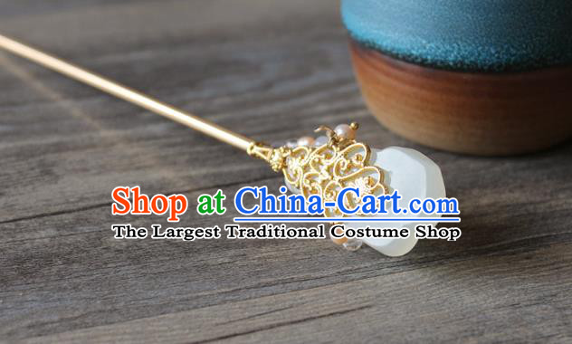 Chinese Classical Jade Golden Hair Stick Handmade Hanfu Hair Accessories Ancient Ming Dynasty Queen Hairpins