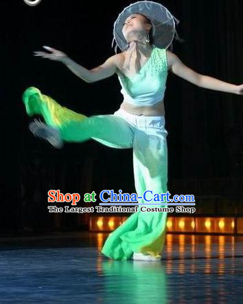 Chinese Rain Bamboo Dai Nationality Dance Green Outfits Traditional Classical Dance Stage Performance Costume for Women