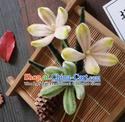 China Traditional Ancient Court Lady Hair Stick Classical Hanfu Green Velvet Orchids Hairpin