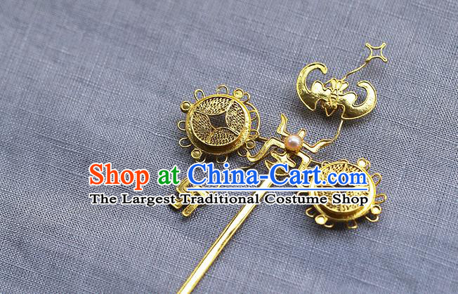 China Ancient Noble Lady Pearl Hairpin Handmade Traditional Ming Dynasty Golden Bat Hair Stick
