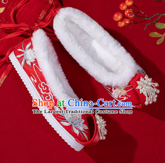 China Ming Dynasty Shoes Classical Winter Red Brocade Shoes Traditional Wedding Hanfu Embroidered Shoes